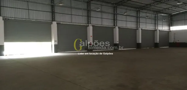 Galpão / Depósito / Armazém para alugar, 1400m² no Santa Fé, Osasco