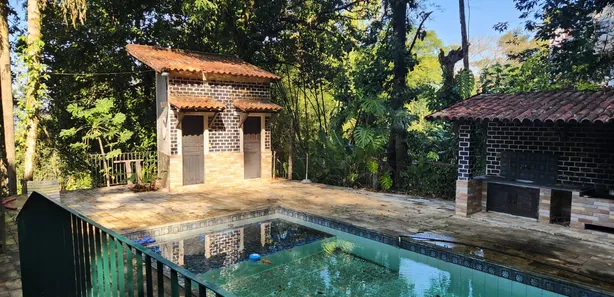 Fazenda / Sítio / Chácara com 3 Quartos à venda, 1900m² no Barreira, Guapimirim