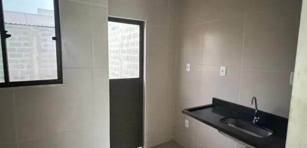Casa de Condomínio com 2 Quartos para alugar, 55m² no Papagaio, Feira de Santana