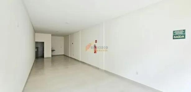 Loja / Salão / Ponto Comercial à venda, 60m² no Bom Pastor, Divinópolis