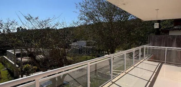 Casa de Condomínio com 3 Quartos para venda ou aluguel, 360m² no Estação, São Roque