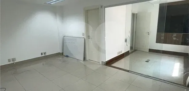 Casa Comercial com 3 Quartos para venda ou aluguel, 186m² no Vila Gumercindo, São Paulo