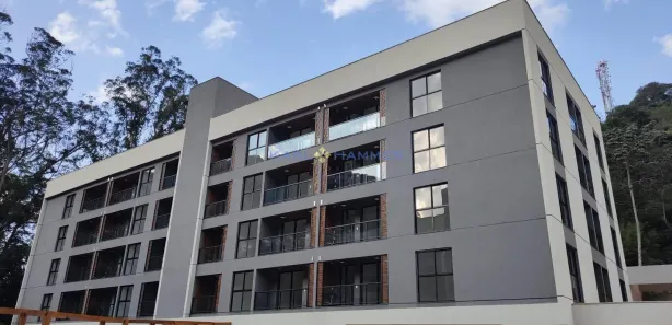 Apartamento com 3 Quartos à venda, 80m² no Corrêas, Petrópolis