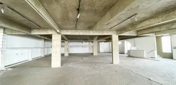 Galpão / Depósito / Armazém para alugar, 671m² no Jardim Flórida, Barueri