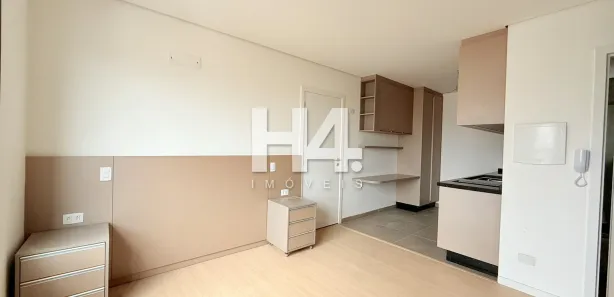 Apartamento com 1 Quarto para alugar, 28m² no Cristo Rei, Curitiba
