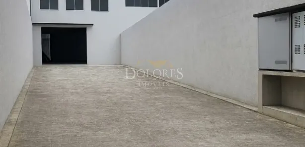 Galpão / Depósito / Armazém para venda ou aluguel, 700m² no Vila Júlia, Poá