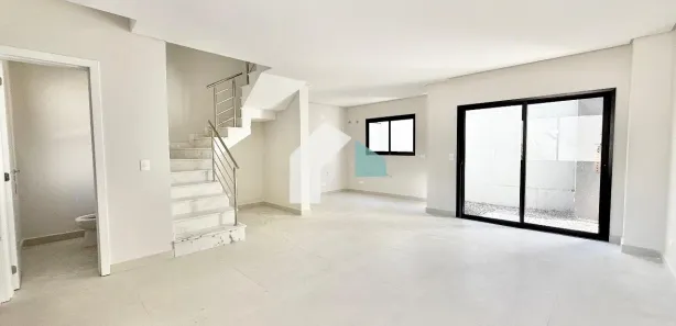 Sobrado com 3 Quartos à venda, 129m² no São Lourenço, Curitiba