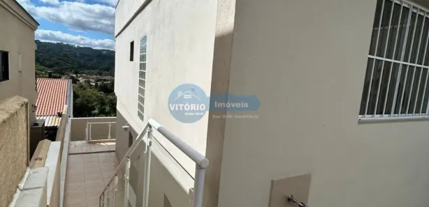 Casa com 2 Quartos à venda, 84m² no Vila Santa Rosália, São Roque