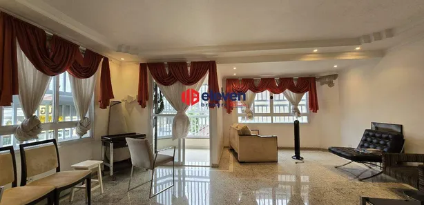 Fazenda / Sítio / Chácara com 5 Quartos à venda, 274m² no Embaré, Santos