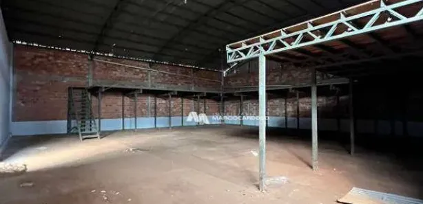 Galpão / Depósito / Armazém para venda ou aluguel, 2118m² no Centro, Mirassol