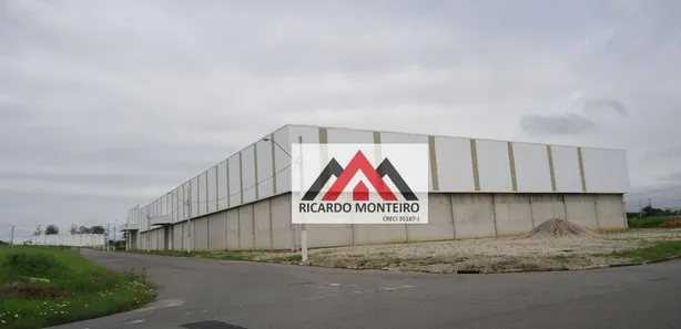 Galpão / Depósito / Armazém para alugar, 6500m² no Residencial e Comercial Cidade Jardim, Pindamonhangaba