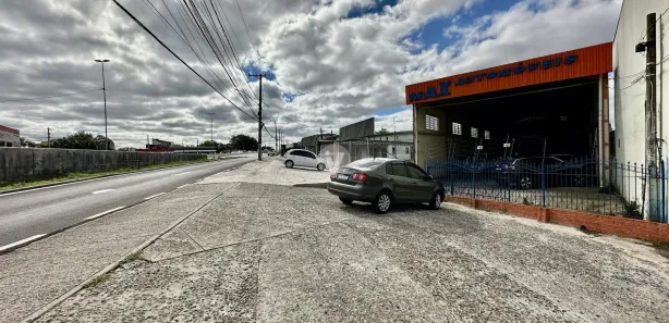 Galpão / Depósito / Armazém com 2 Quartos para venda ou aluguel, 202m² no Juscelino Kubitschek, Santa Maria