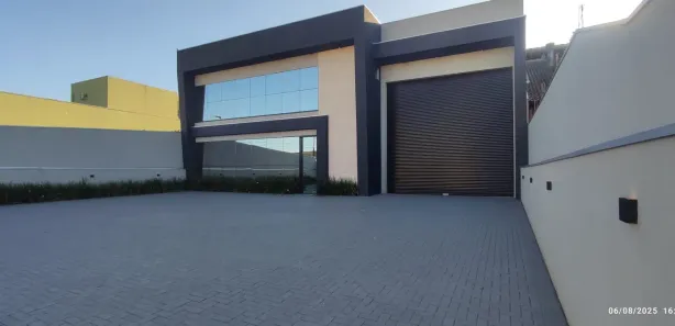 Galpão / Depósito / Armazém para alugar, 1049m² no Jardim Morumbi, Cambé