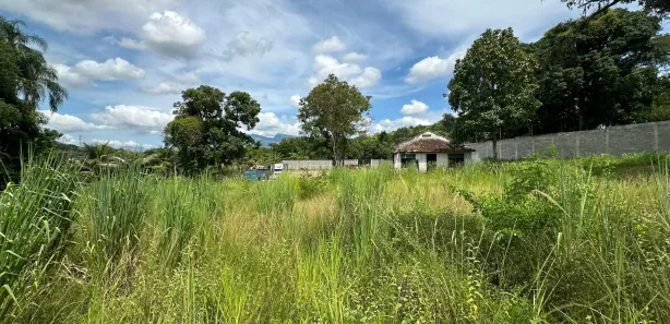 Fazenda / Sítio / Chácara com 3 Quartos à venda, 8700m² no Campo Grande, Rio de Janeiro