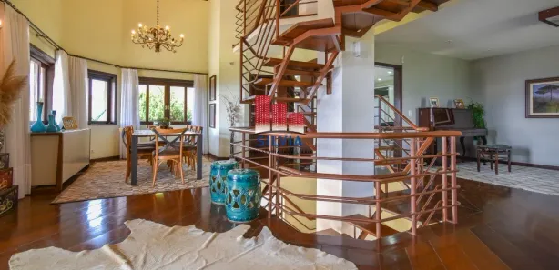 Fazenda / Sítio / Chácara com 9 Quartos à venda, 650m² no Botiatuba, Almirante Tamandaré