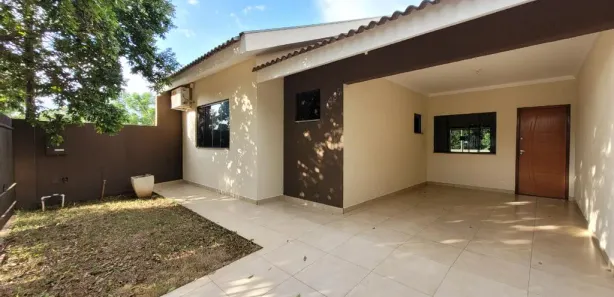 Casa com 2 Quartos para alugar, 75m² no Jardim Brasil, Maringá