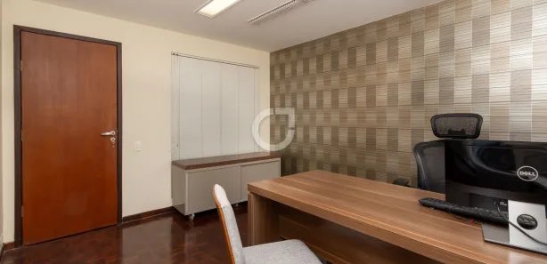 Conjunto Comercial / Sala à venda, 78m² no Centro, Curitiba