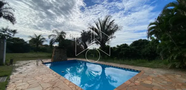 Fazenda / Sítio / Chácara com 4 Quartos para alugar, 300m² no Sítios de Recreio Santa Rosa (Padre Nóbrega), Marília