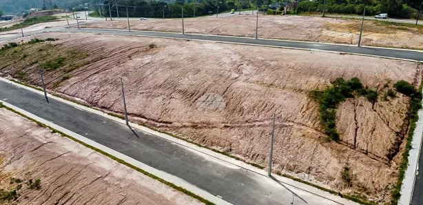 Terreno / Lote / Condomínio à venda, 180m² no Lamenha Grande, Almirante Tamandaré