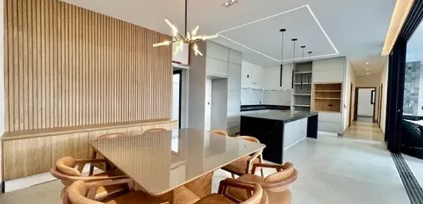 Casa de Condomínio com 4 Quartos à venda, 170m² no Jardim San Remo, Maringá