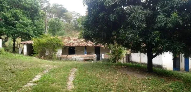 Fazenda / Sítio / Chácara com 3 Quartos à venda, 250m² no Bom Destino, Santa Luzia