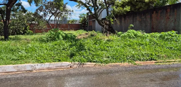 Terreno / Lote / Condomínio com 1 Quarto à venda, 800m² no Paranoá, Brasília