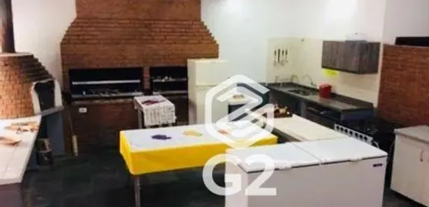 Fazenda / Sítio / Chácara com 10 Quartos para venda ou aluguel, 200m² no , Laranjal Paulista