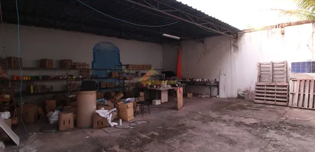 Galpão / Depósito / Armazém à venda, 300m² no Das Oliveiras, Divinópolis