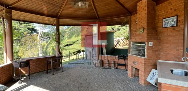 Casa de Condomínio com 4 Quartos à venda, 260m² no Vale Encantado, Campos do Jordão