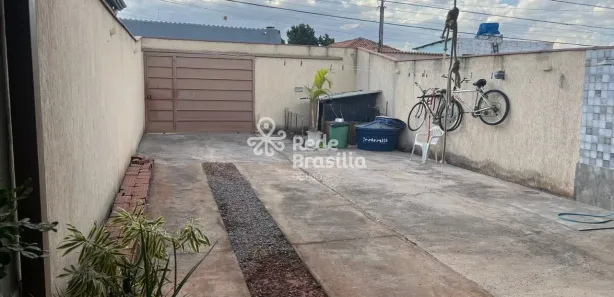 Casa de Condomínio com 3 Quartos à venda, 238m² no Setor Habitacional Contagem, Brasília