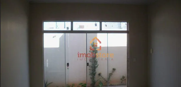Conjunto Comercial / Sala para alugar, 30m² no Centro, Sertanópolis