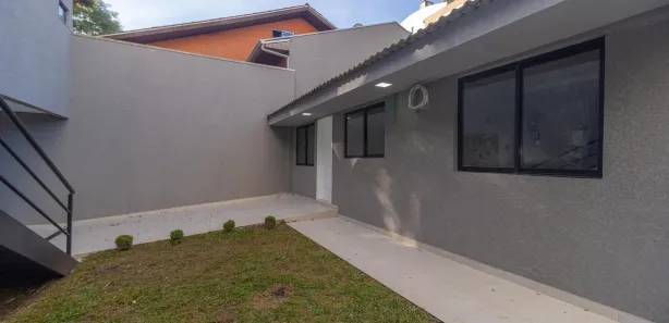 Loja / Salão / Ponto Comercial com 1 Quarto para alugar, 50m² no Vila Izabel, Curitiba