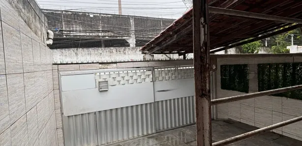 Casa com 2 Quartos para alugar, 80m² no Torre, Recife