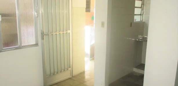 Kitnet com 1 Quarto para alugar, 25m² no Jardim Vinte e Cinco de Agosto, Duque de Caxias