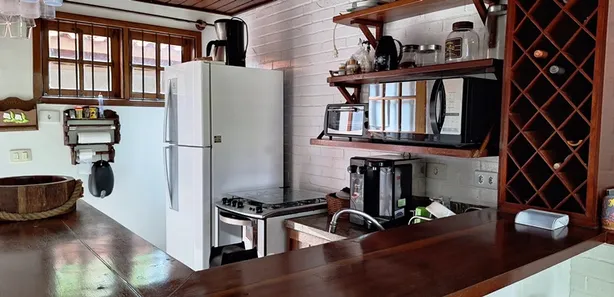 Casa de Condomínio com 2 Quartos para alugar, 75m² no Manguinhos, Armação dos Búzios