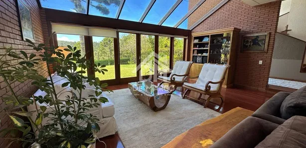 Casa de Condomínio com 5 Quartos para venda ou aluguel, 469m² no Jd do Embaixador, Campos do Jordão