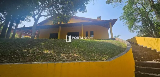 Fazenda / Sítio / Chácara com 3 Quartos para alugar, 341m² no Chácaras Ana Lúcia, Embu das Artes