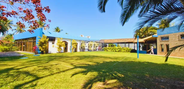 Hotel / Motel / Pousada com 20 Quartos à venda, 1450m² no , Mangaratiba