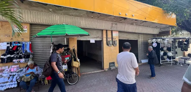 Loja / Salão / Ponto Comercial para alugar, 58m² no Centro, Itaguaí