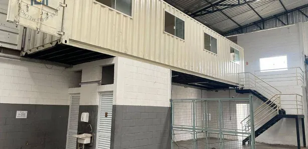 Galpão / Depósito / Armazém para alugar, 700m² no Olaria, Salto