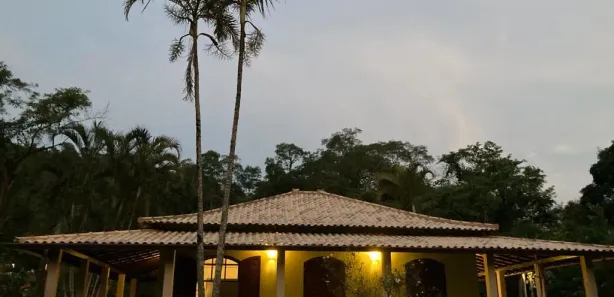 Fazenda / Sítio / Chácara com 3 Quartos à venda, 140m² no , Areal
