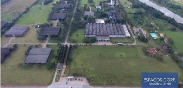 Galpão / Depósito / Armazém à venda, 2500m² no Parque Embaixador, Resende
