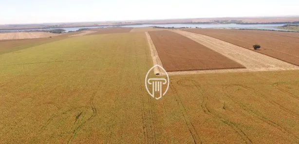 Fazenda / Sítio / Chácara à venda, 592900m² no , Leópolis
