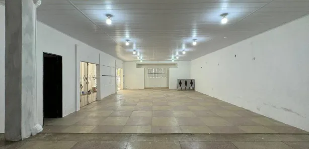 Loja / Salão / Ponto Comercial com 1 Quarto à venda, 100m² no , Condado