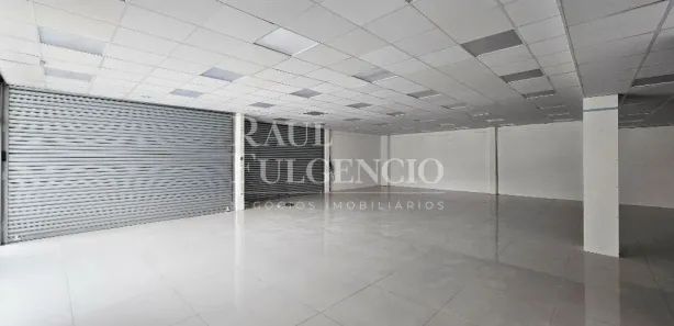 Loja / Salão / Ponto Comercial para alugar, 300m² no Vila Ipiranga, Londrina