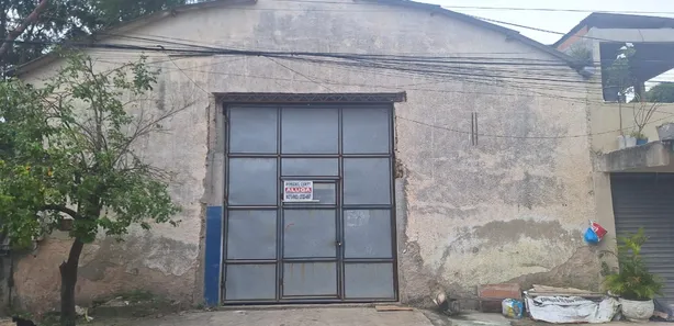 Galpão / Depósito / Armazém para alugar, 300m² no Porto da Pedra, São Gonçalo