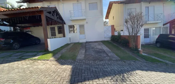Casa de Condomínio com 3 Quartos para alugar, 120m² no Granja Viana, Cotia