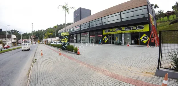 Conjunto Comercial / Sala para alugar, 55m² no Do Salto, Blumenau