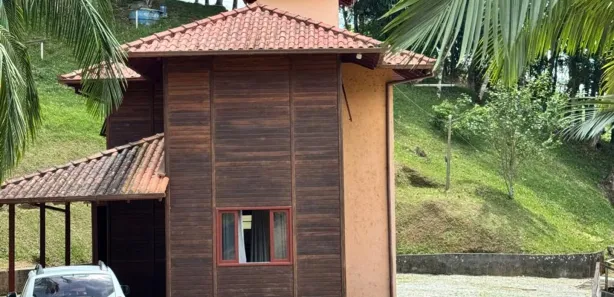 Fazenda / Sítio / Chácara com 6 Quartos à venda, 13000m² no Vargem Grande, Águas Mornas