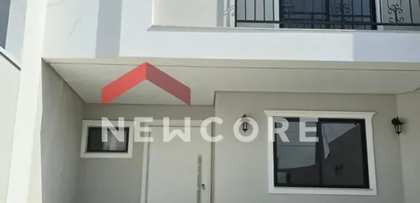 Sobrado com 3 Quartos à venda, 205m² no Armação, Penha